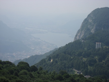  Grigna Meridionale, vista di Lecco e del Monte Coltignone 