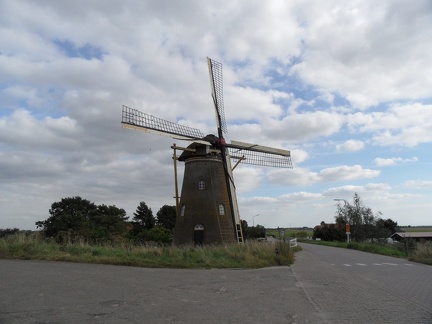  A windmill near Puttershoeck 