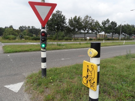  Traffic lights for cyclists 